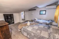 Ippotur Medieval Resort Hotels in Fosdinovo