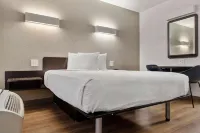 聖路易斯奧比斯保南6號汽車旅館