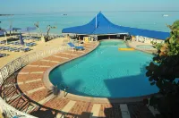 Negril Treehouse Resort Hotels in Orange Bay