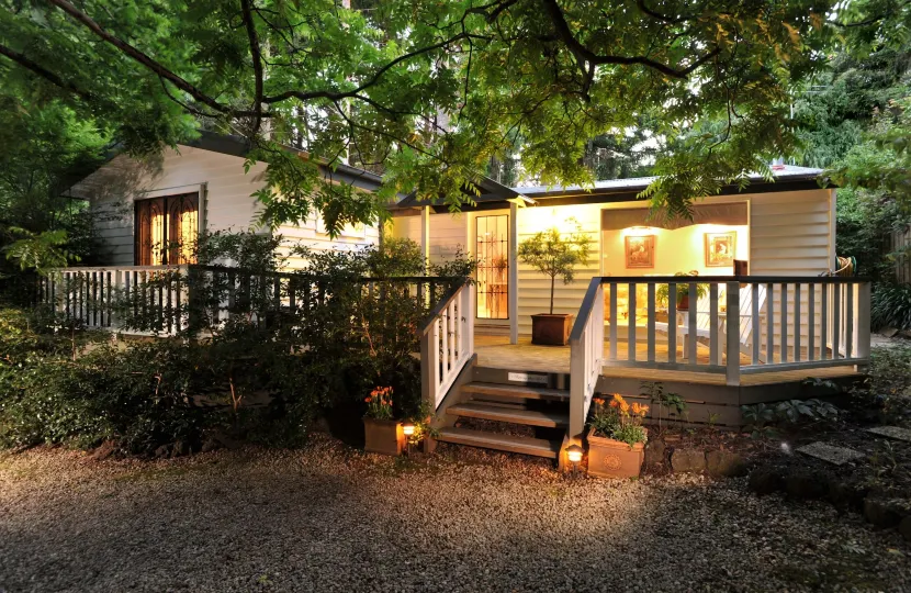 克拉倫登小屋酒店