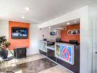 Motel 6 Redding, CA - South Hotels in Redding