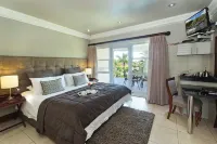 UShaka Manor Guest House - Pet friendly