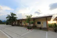 Khaohom Resort Hotel a Distretto di Mueang Prachinburi