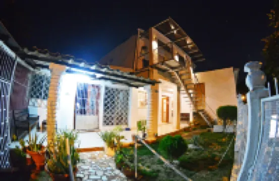 聖馬莎青年旅舍 酒店