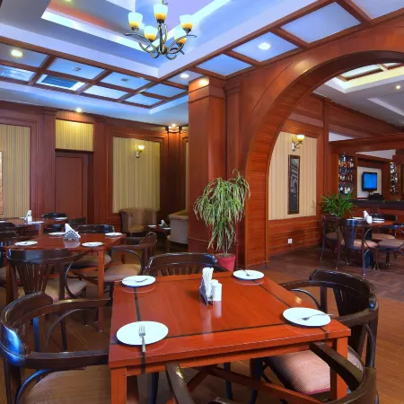 Chanakya Bnr Hotel