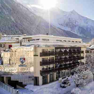 Pointe Isabelle Hotel Exterior