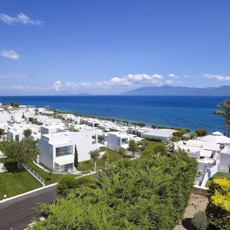 Dimitra Beach Hotel & Suites