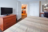 Candlewood Suites MACON by IHG Hotels in Macon