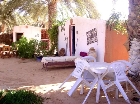 Accommodation near Desert a Douz