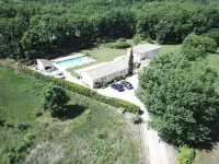La Dryade Hotels in Signes