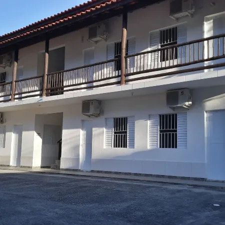 ESTÚDIO EM Maresias Com AR Condicionado E Piscina