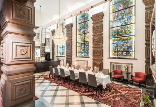 1. 래디슨 블루 플..