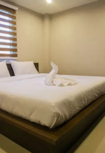 ห้องขนาดเล็ก เตียงใหญ่