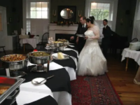 The Lafayette Inn & Restaurant Hotels in Greene County
