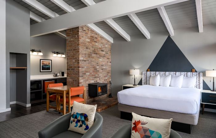 Tamarack Lodge