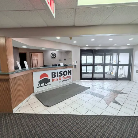 Bison Inn & Suites on University