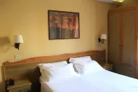 ف إي آي هوتل أمبرا Hotels near Stazione di Pescara Centrale