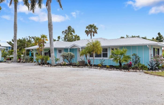 The Palmview and Sandpiper Inns