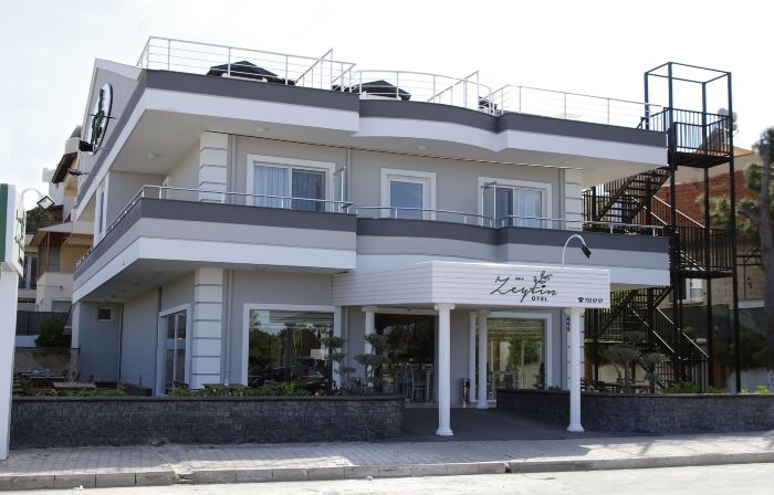 烏拉澤庭飯店