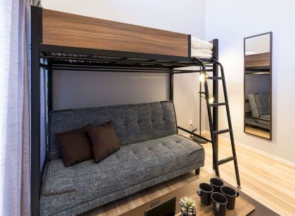 トリップポッド美野島 A