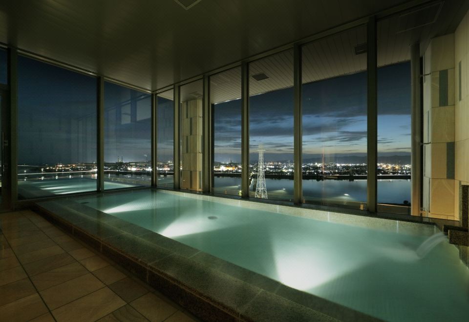 3. 칸데오 호텔 난..