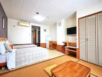 Condo Hotel Shimanchu Club Hotels in Онна