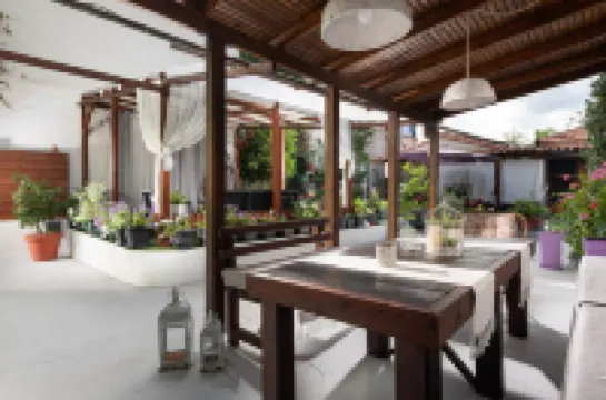 エポヒコン スタジオズ