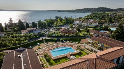 Le Terrazze Sul Lago Hotel & Residence Các khách sạn ở Padenghe sul Garda