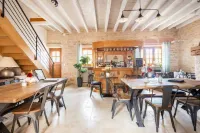 B&B des Histoires d'Anges - Côté Jardin - Accueil Vélo Các khách sạn ở Tournus