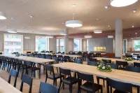 Saanen Gstaad Youth Hostel فنادق في Jaun