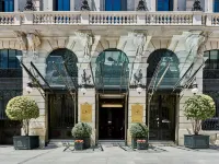 Four Seasons Hotel Madrid - Luxury