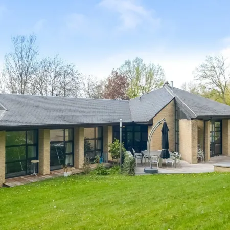 Picturesque Villa with Swimming Pool