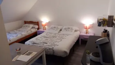 Le Relais de Jeanne Hôtels à : Orbigny