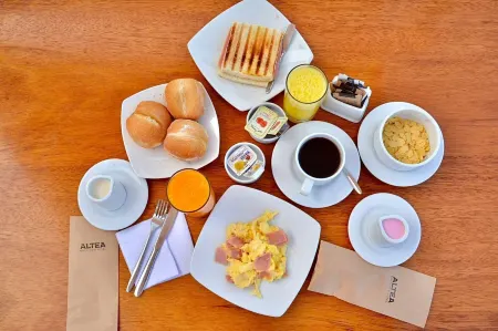 Altea Hotel - San Bartolo Отели в г. Чилька