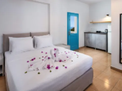 Hillside Elegance Hotels in Fira