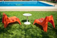 Lantana Garden - Pools