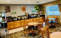 La Quinta Inn & Suites by Wyndham Fort Smith - breakfast