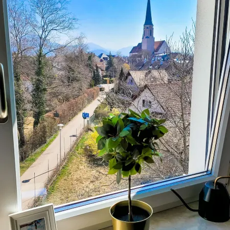 DG Links 40m 2-Zimmer Wohnung