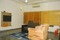 SAGS Apartments Hotels in Gui