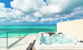 Beachfront at Windsong on the Reef