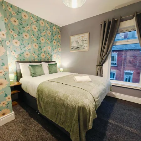 2BR Fortuna Meadow in Belfast