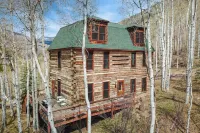 Condor by AvantStay Gorgeous Mountain Home w Hot Tub Sauna