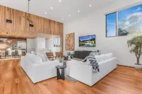 Cedar Loft Villa