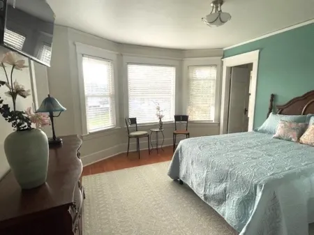 Relax Inn The Grove Отели в г. Форест Гров