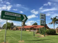 The Finley Palm Motor Inn - 3 estrellas