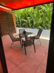 Hostel Toucan Rés Francis avec Piscine Hotels in Ремір-Монжолі