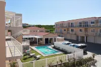 The Harbour Club - Beach