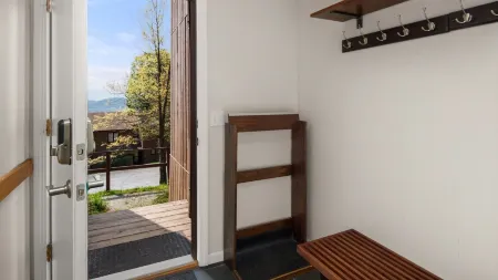 41 Summit Condo Near Mountain Shuttle by RedAwning Отели рядом с достопримечательностью «Шугарбуш Резорт»