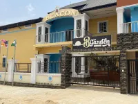 B ガーデン パリセーズ ラゴス・ステート・ユニバーシティ・オブ・サイエンス・アンド・テクノロジー周辺のホテル