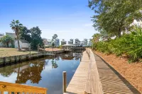 Waterside Village by Panhandle Getaways - Wifi